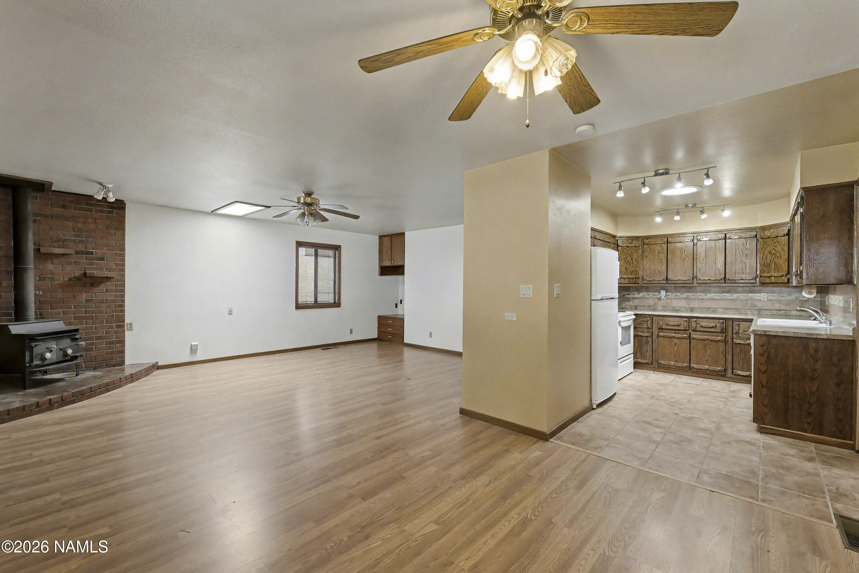 618 Comanche Street Flagstaff, AZ 86005 - Photo 14 of 34 Dining Area
