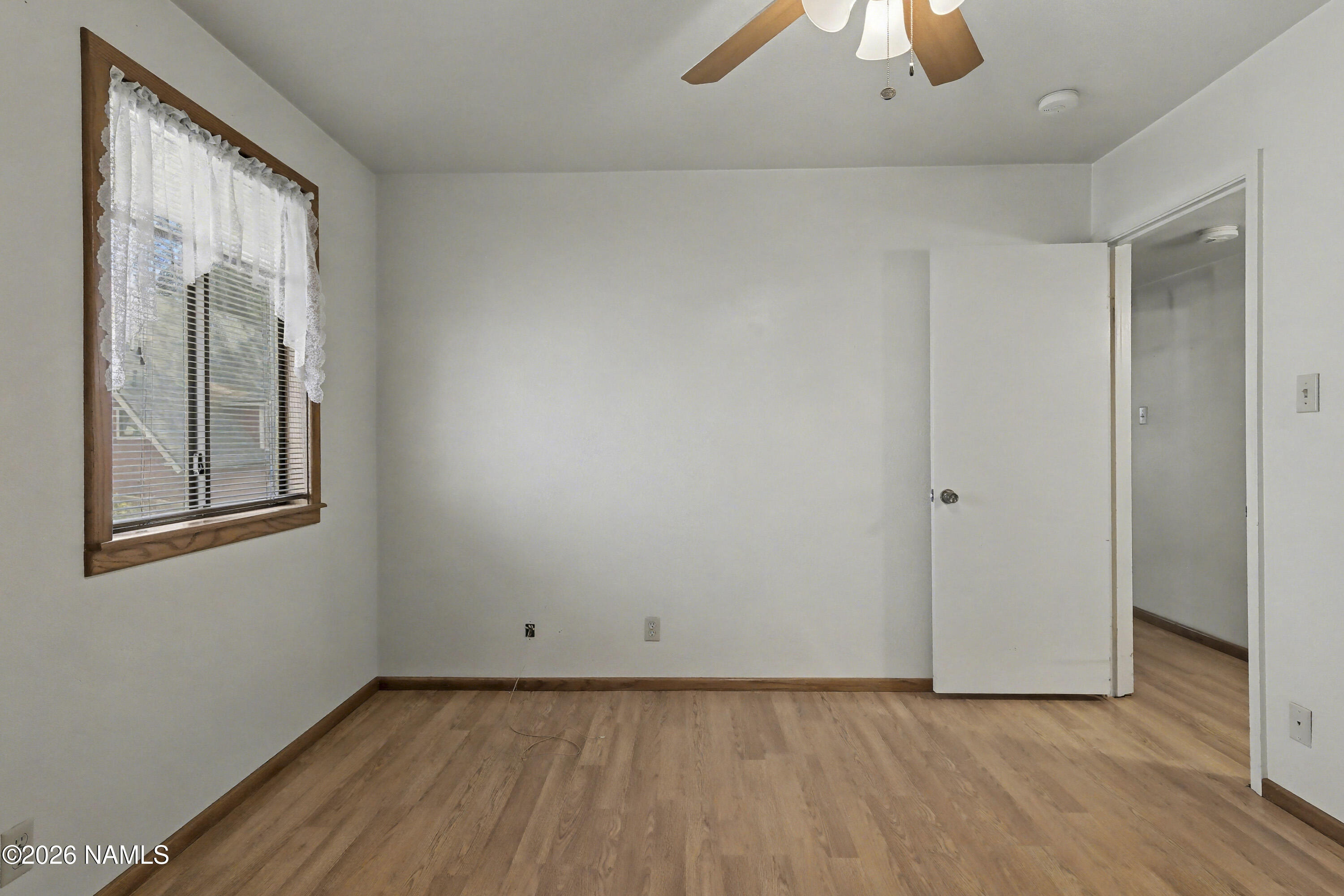 618 Comanche Street Flagstaff, AZ 86005 - Photo 16 of 34 Bedroom 1