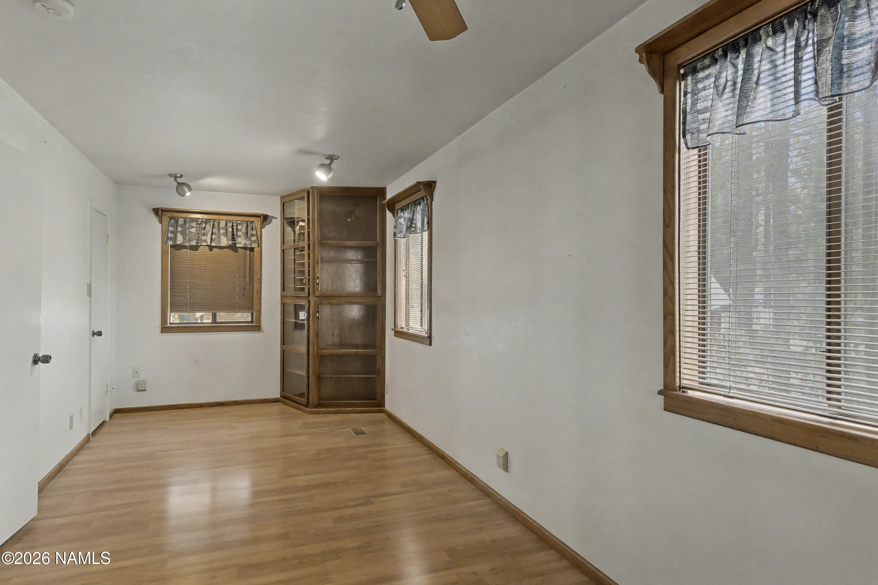 618 Comanche Street Flagstaff, AZ 86005 - Photo 18 of 34 Primary Bed