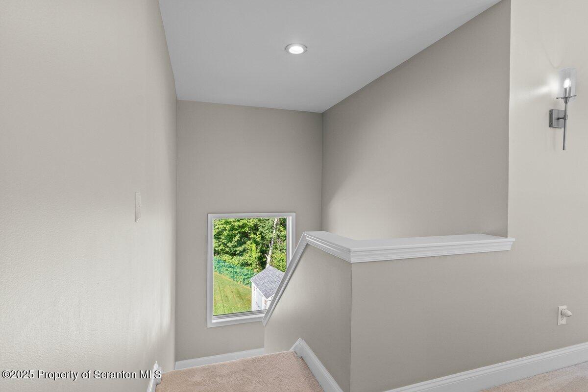 28 Ridgeview Drive Scranton, PA 18504 - Photo 29 of 55 a view of hallway with window
