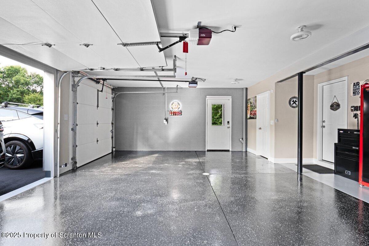 28 Ridgeview Drive Scranton, PA 18504 - Photo 53 of 55 Garage