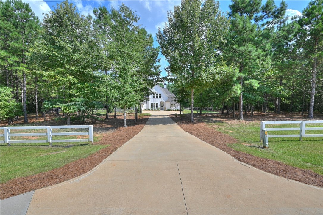 2865 Pear Tree Road Auburn, AL 36879 - Photo 4 of 49 Gallery Image 4