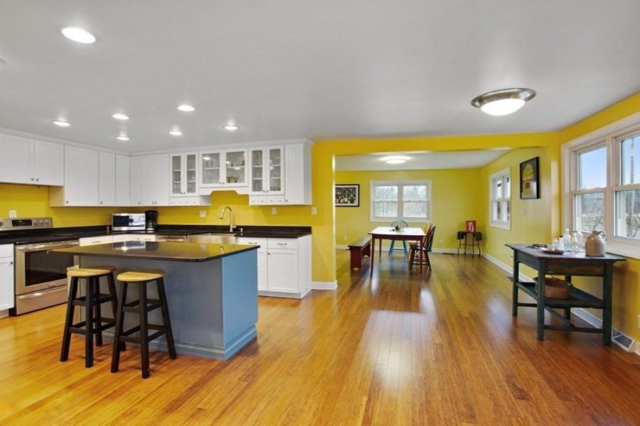 11577 Holden Road Baroda, MI 49101 - Photo 3 of 21 03_11577HoldenRd_92_KitchenDiningRoom_Lo