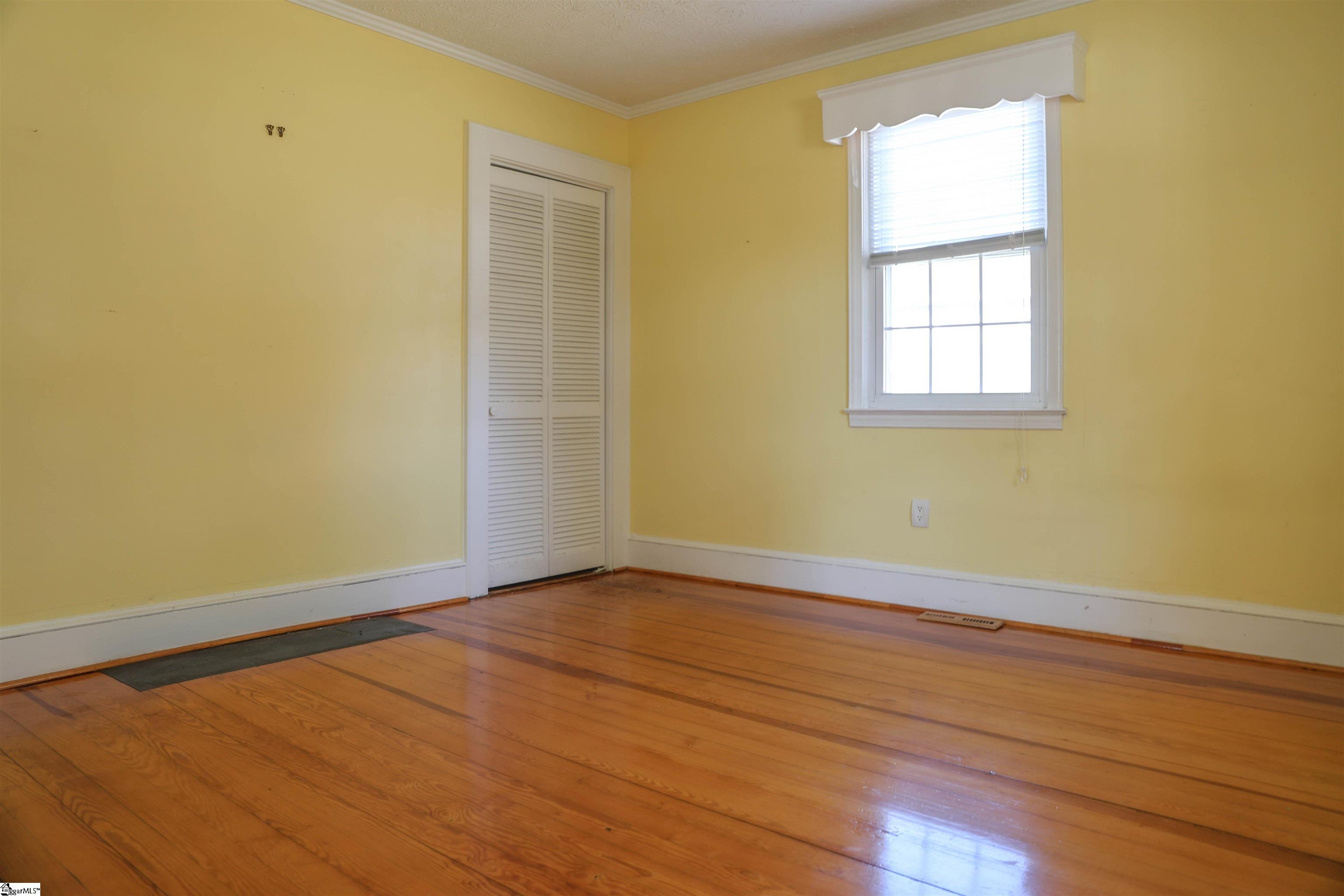 201 Arial Street Easley, SC 29640 - Photo 4 of 14