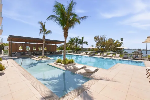 $1,350,000 | 1020 Sunset Point Road, Unit 505, Clearwater, FL 33755