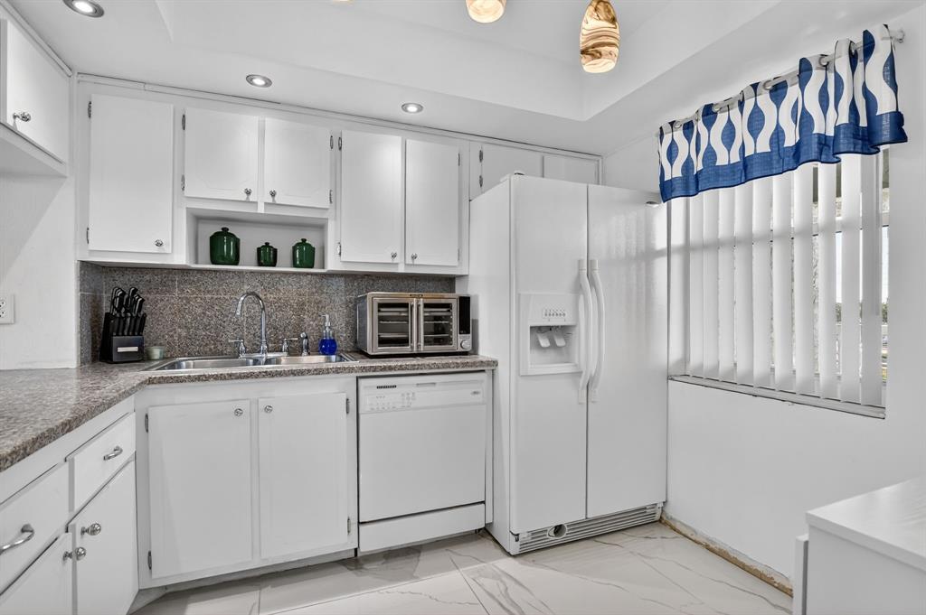 9872 Marina Boulevard, Unit 1433 Boca Raton, FL 33428 - Photo 12 of 40