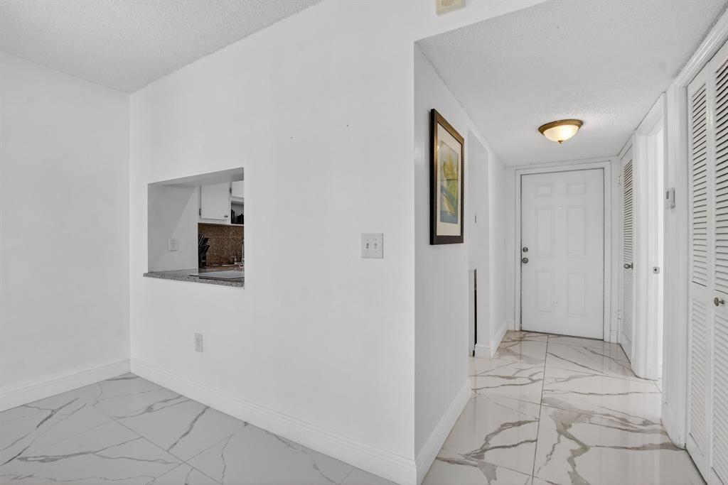 9872 Marina Boulevard, Unit 1433 Boca Raton, FL 33428 - Photo 4 of 40