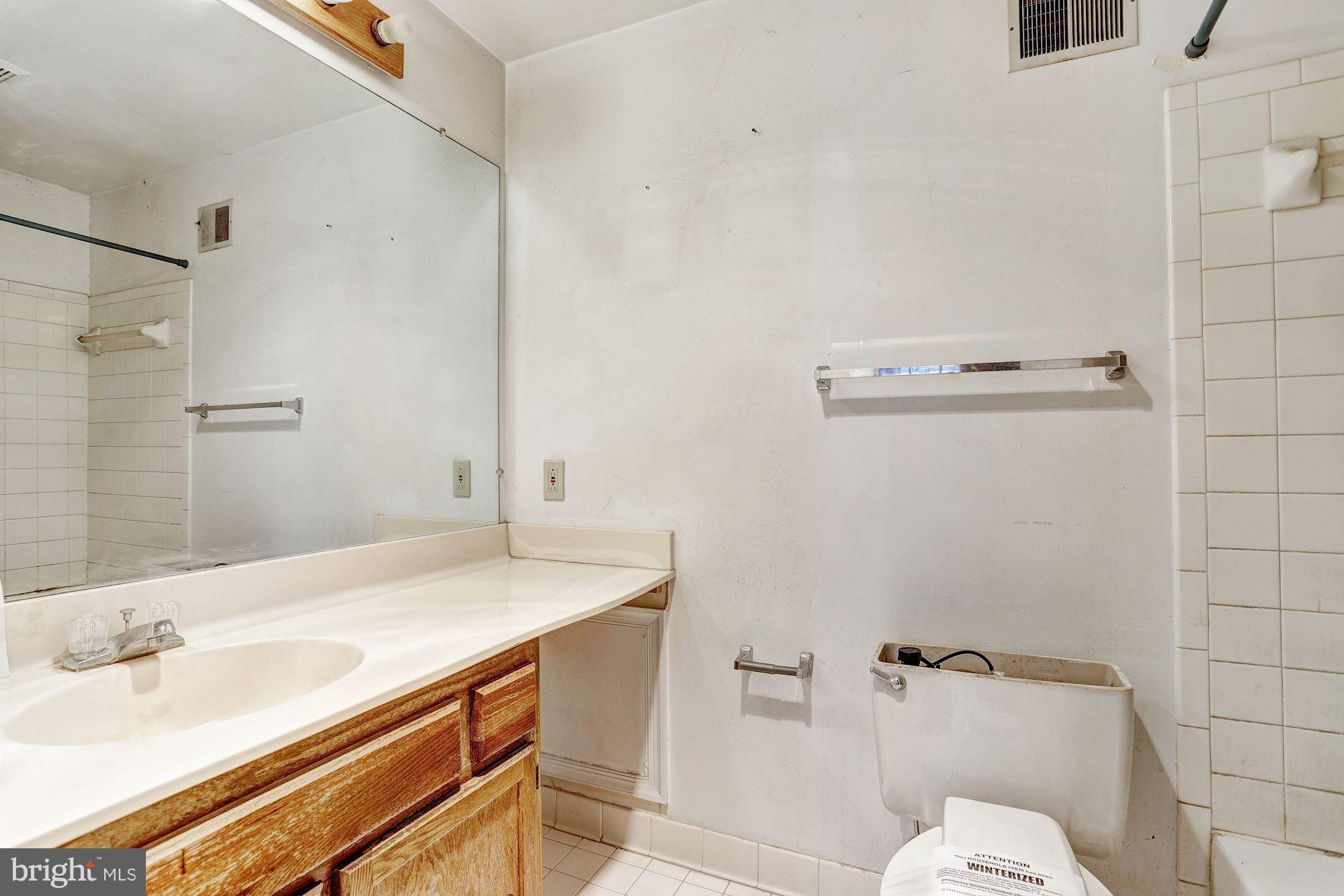 219 Finale Terrace Silver Spring, MD 20901 - Photo 13 of 26