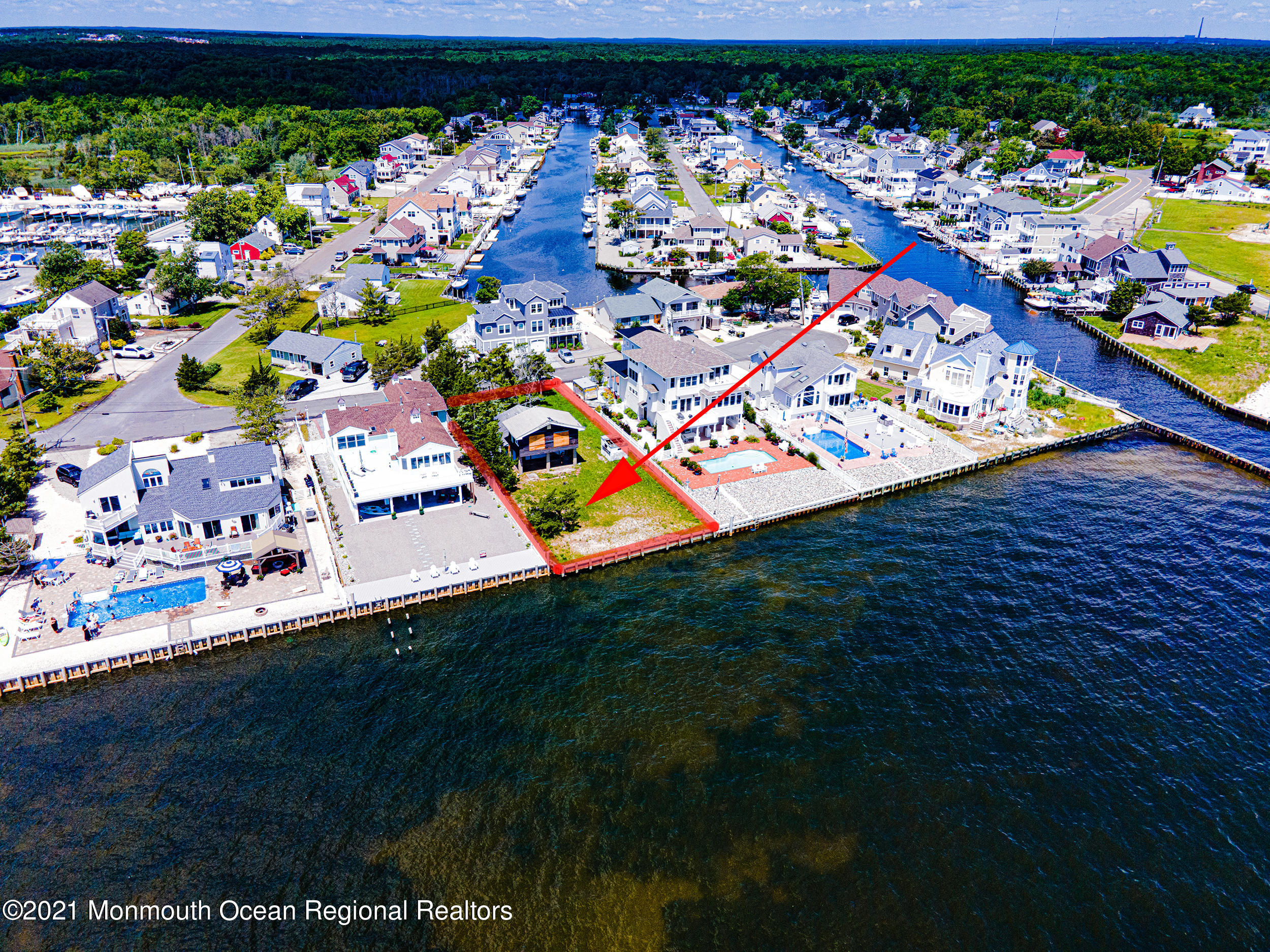 10 Point Road Waretown, NJ 08758 - Photo 5 of 14 a view of a interior area of the house