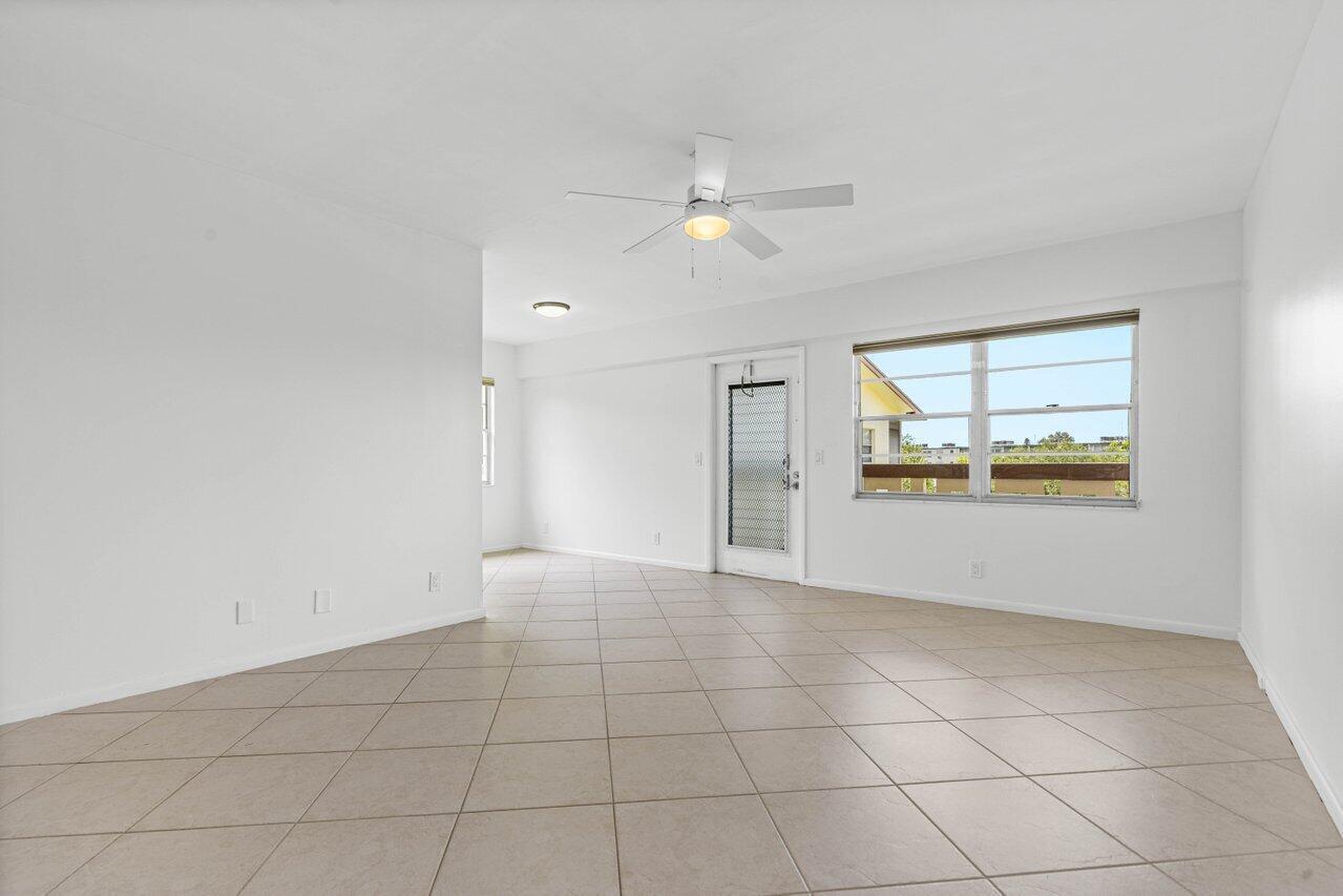 74 Mansfield A Boca Raton, FL 33434 - Photo 10 of 32 20240717132706984709000000-o