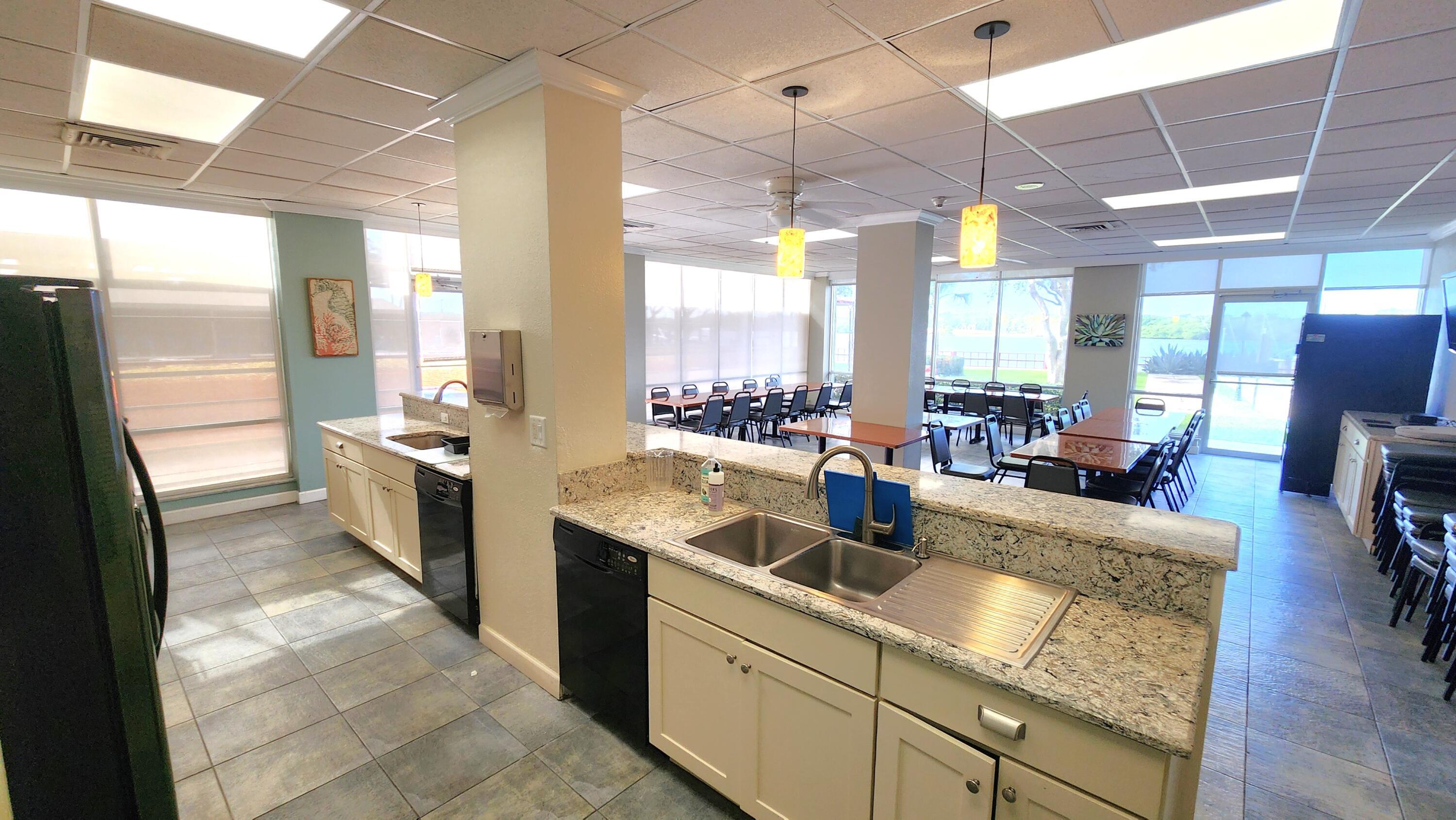 2121 North Ocean Boulevard Boca Raton, FL 33431 - Photo 36 of 54 club room