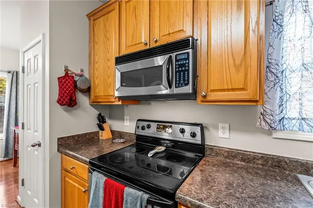 $325,000 | 4114 Pepperbush Drive, Greensboro, NC 27405