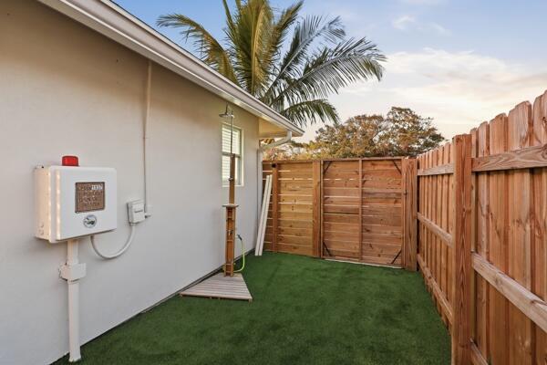 30 Shay Place Tequesta, FL 33469 - Photo 51 of 51 048_upIe