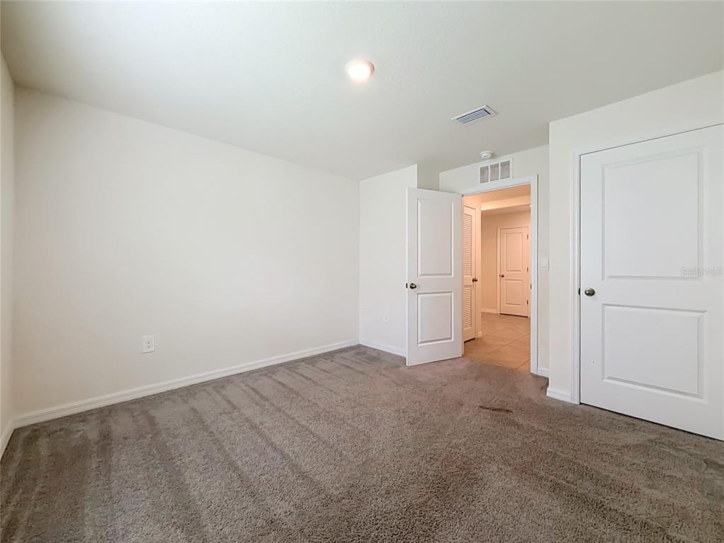 6698 Southeast 3rd Loop Ocala, FL 34472 - Photo 11 of 43