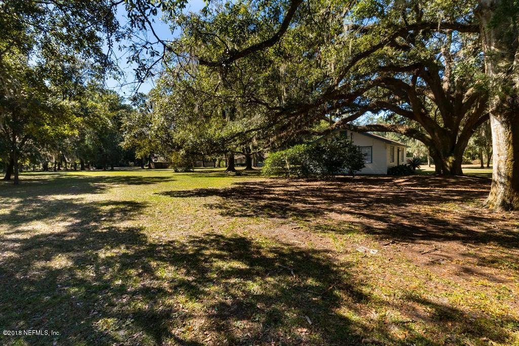 8136 Newton Road Jacksonville, FL 32216 - Photo 12 of 24 Backyard View 3
