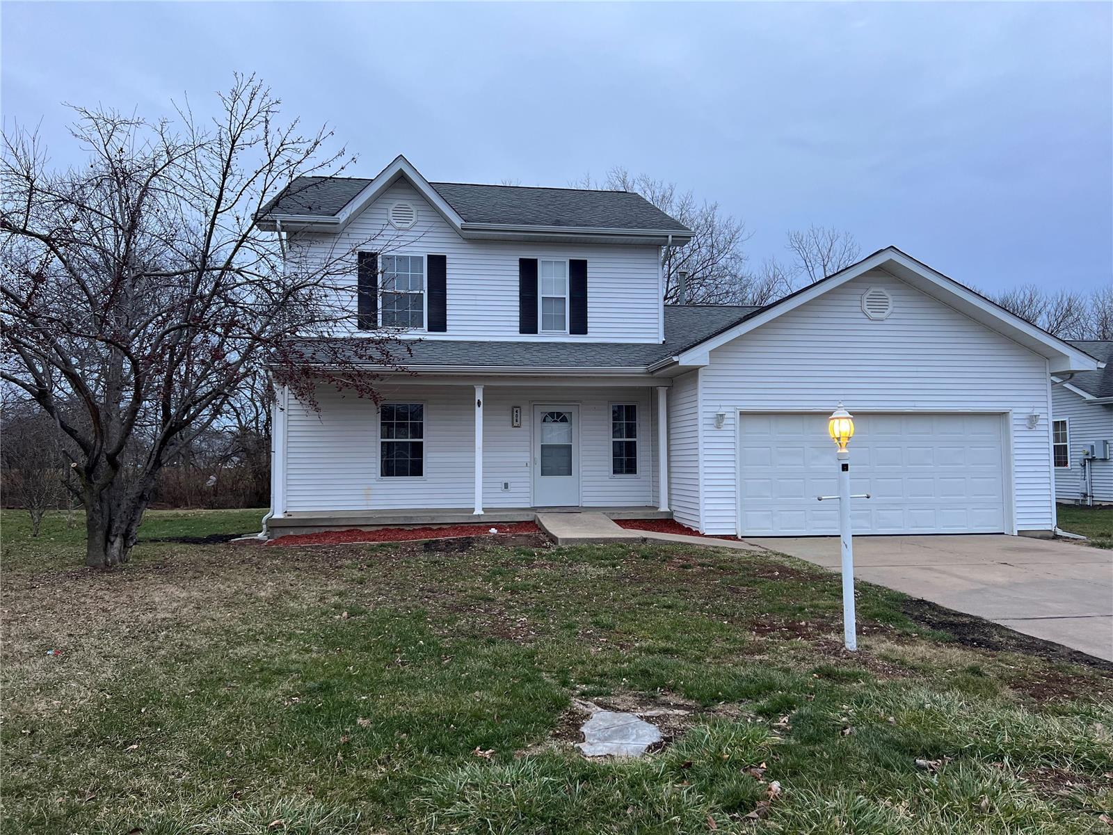 406 Bitterroot Drive Athens, IL 62613 - Photo 1 of 10 Gallery Image 1