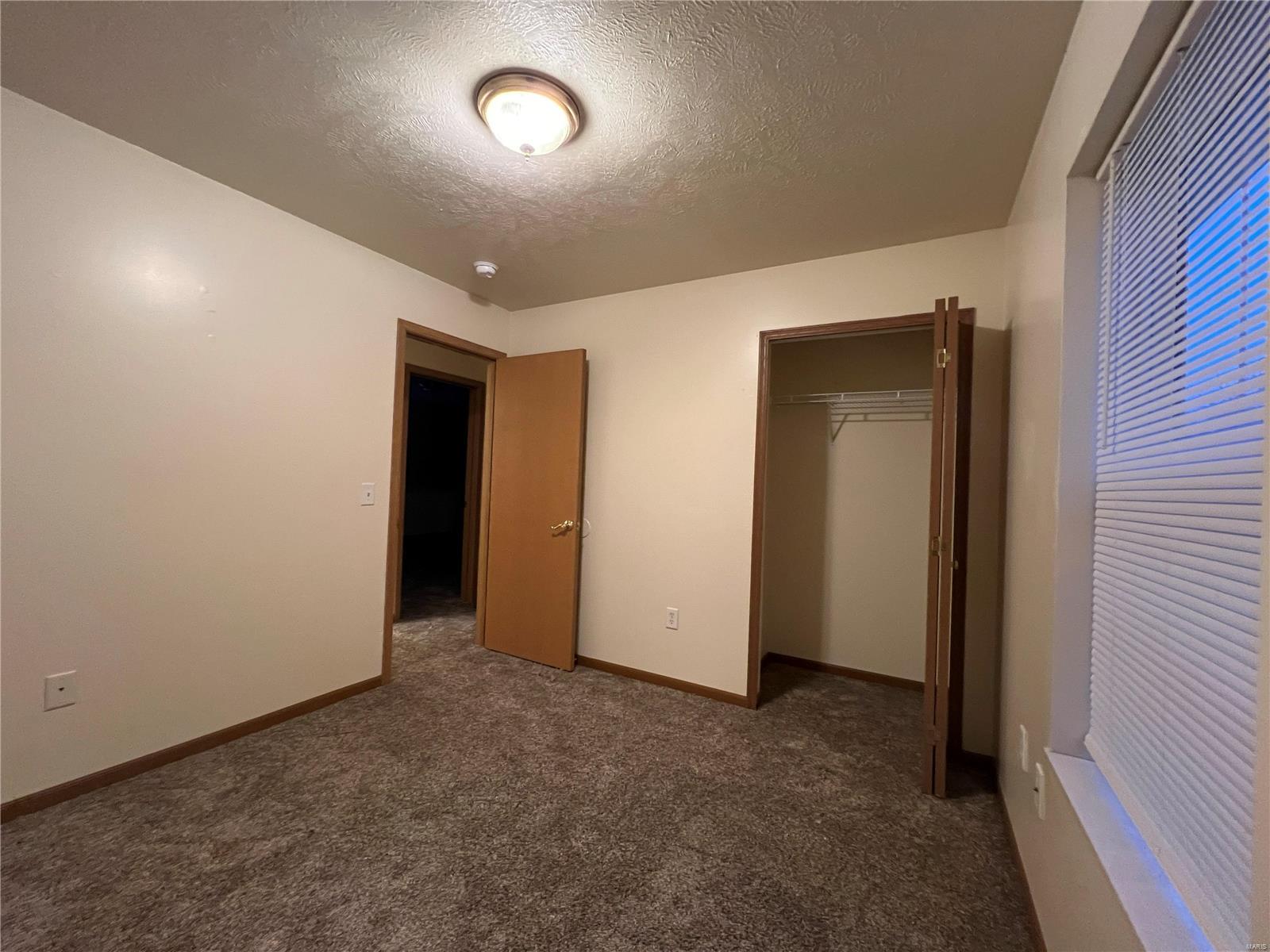 406 Bitterroot Drive Athens, IL 62613 - Photo 5 of 10 Gallery Image 5