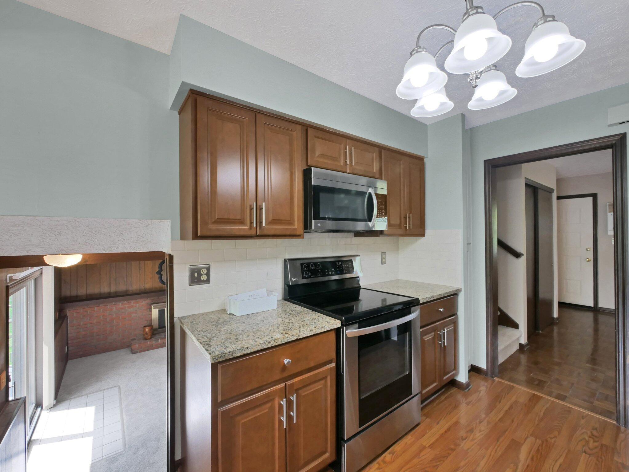 5840 Godown Road Columbus, OH 43235 - Photo 11 of 45 Kitchen