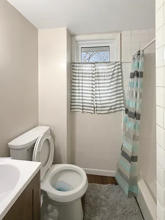 $385,000 | 603 West Main Street, Cary, IL 60013