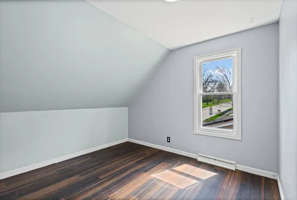 $385,000 | 603 West Main Street, Cary, IL 60013