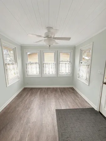 $385,000 | 603 West Main Street, Cary, IL 60013