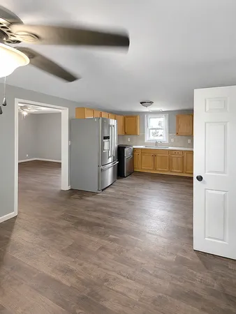 $385,000 | 603 West Main Street, Cary, IL 60013