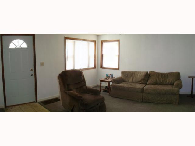 2836 South Roena Street Indianapolis, IN 46241 - Photo 3 of 8 Gallery Image 3