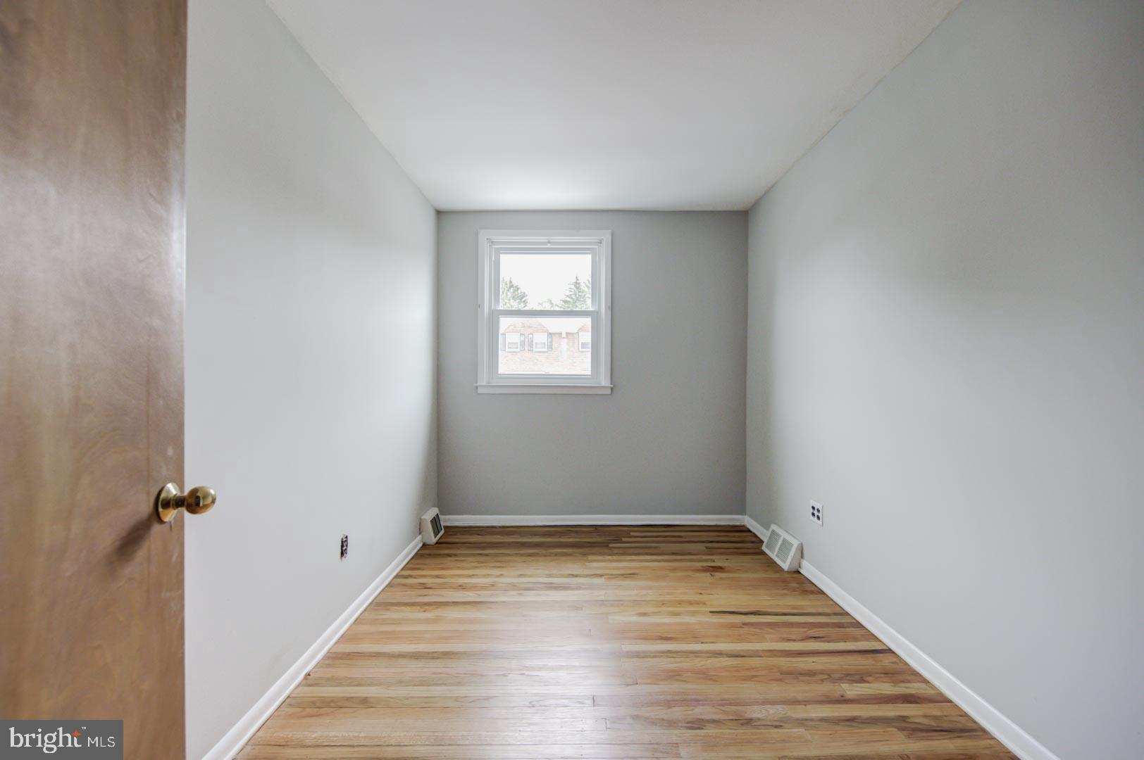 7430 Hill Road Philadelphia, PA 19128 - Photo 18 of 32 Gallery Image 18