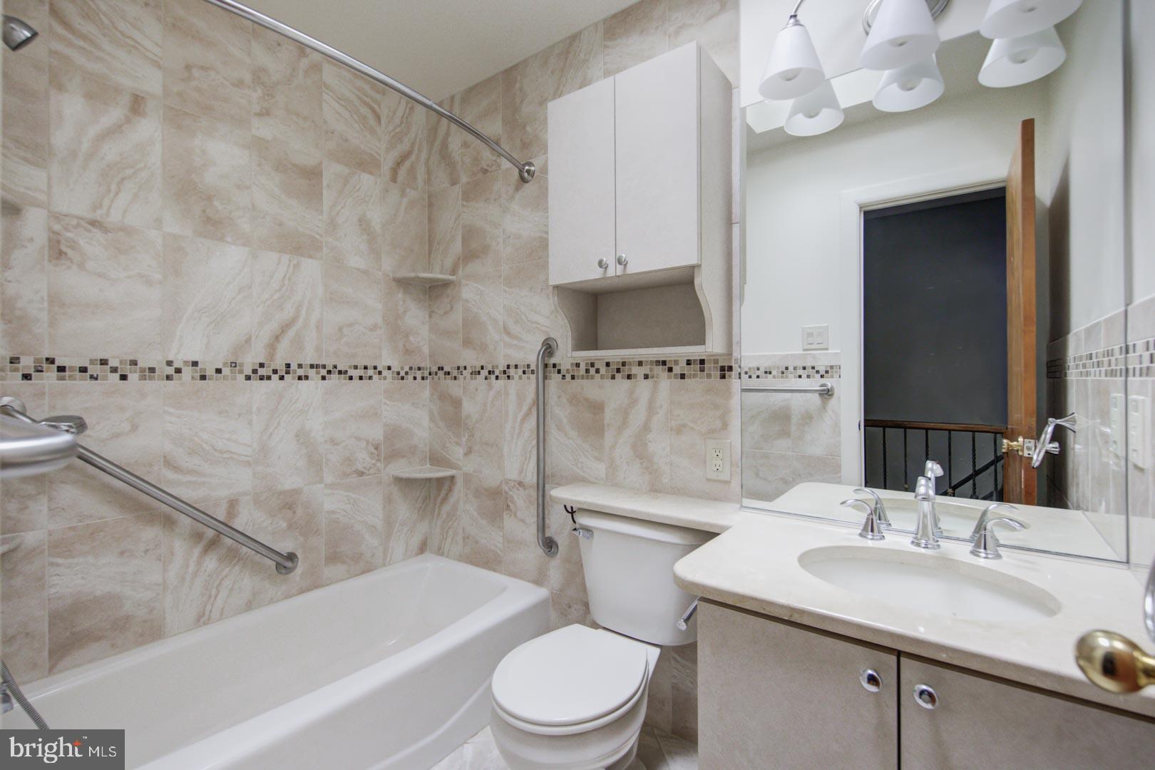 7430 Hill Road Philadelphia, PA 19128 - Photo 21 of 32 Gallery Image 21