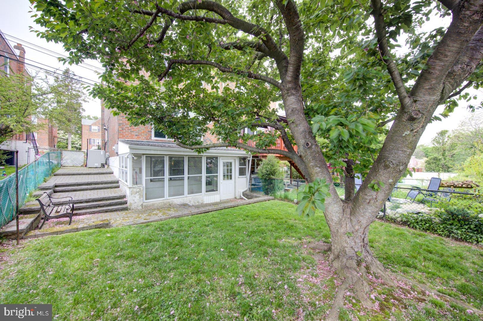 7430 Hill Road Philadelphia, PA 19128 - Photo 3 of 32 Gallery Image 3
