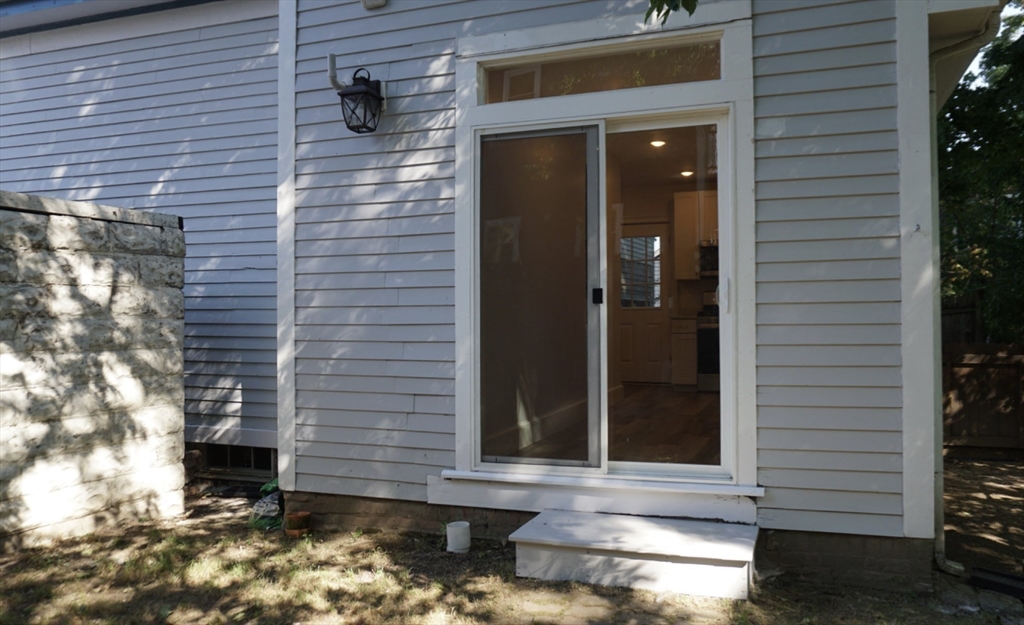 71 B Spring Park Avenue Boston, MA 02130 - Photo 8 of 16