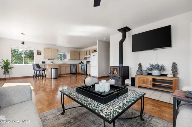 $560,000 | 1258 Lois Drive, Prescott, AZ 86301