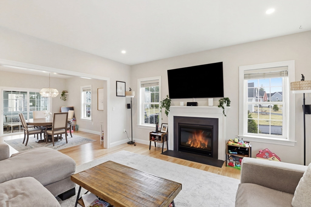 25 Cranberry Farm Road Plymouth, MA 02360 - Photo 7 of 35