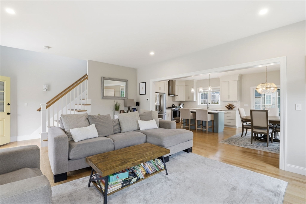 25 Cranberry Farm Road Plymouth, MA 02360 - Photo 8 of 35