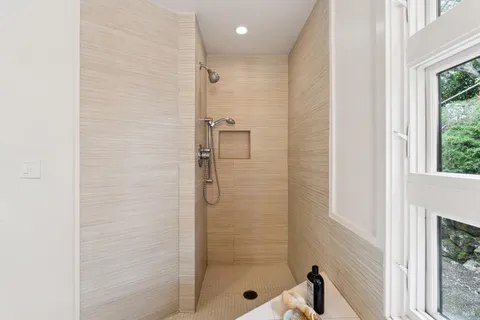 $2,195,000 | 123 Almenar Drive, Greenbrae, CA 94904