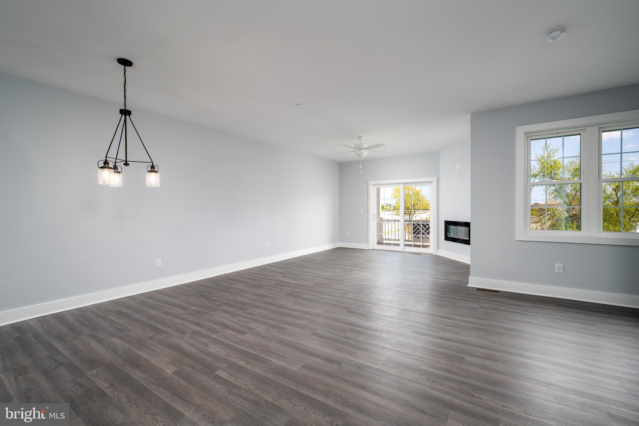 9823 Golf Course Road, Unit 25 Ocean City, MD 21842 - Photo 19 of 44 2nd Floor Living Area
