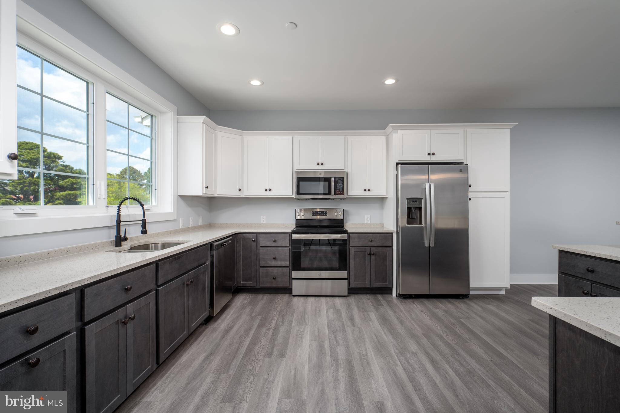 9823 Golf Course Road, Unit 25 Ocean City, MD 21842 - Photo 24 of 44 Kitchen