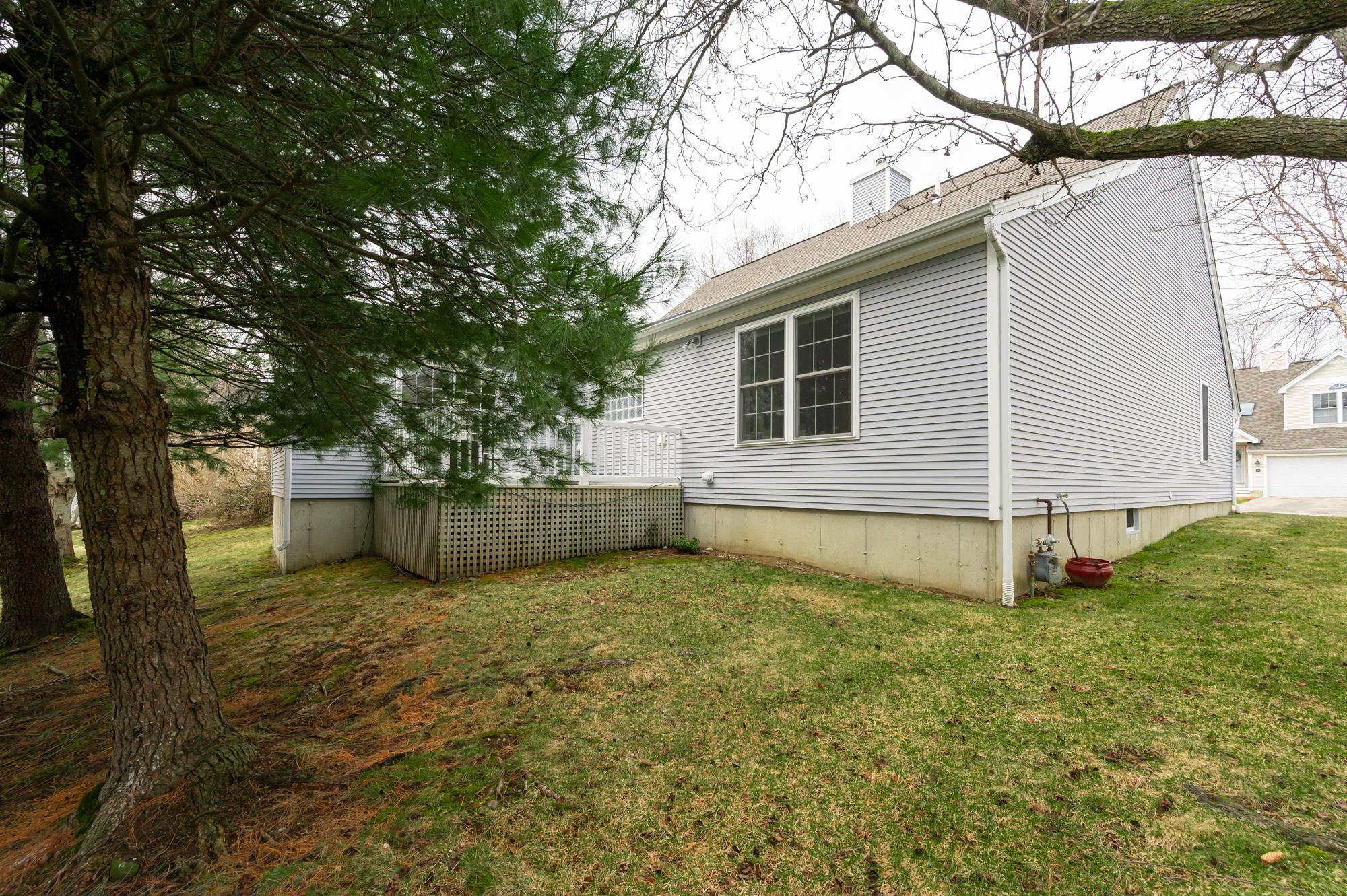33 Hampton Meadows Hampton, NH 03842 - Photo 37 of 51
