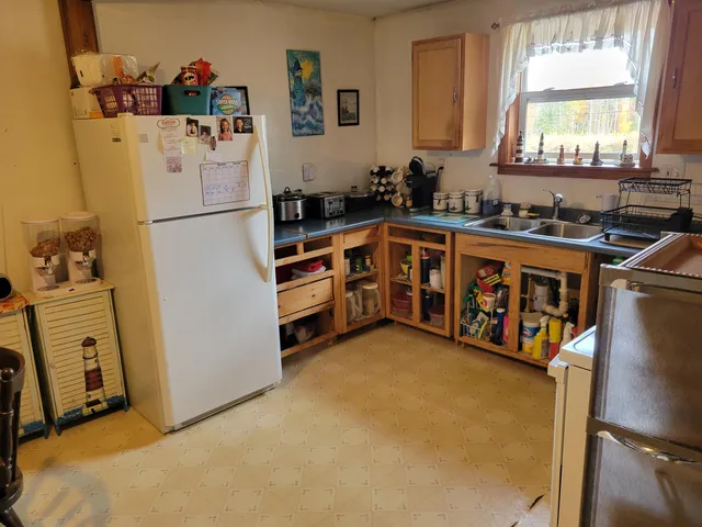 $325,000 | 46-48 Overfar Way, Hermon, ME 04401