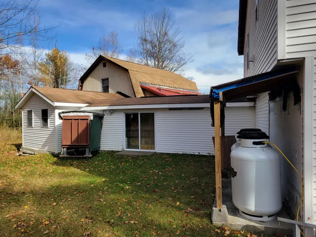 $325,000 | 46-48 Overfar Way, Hermon, ME 04401