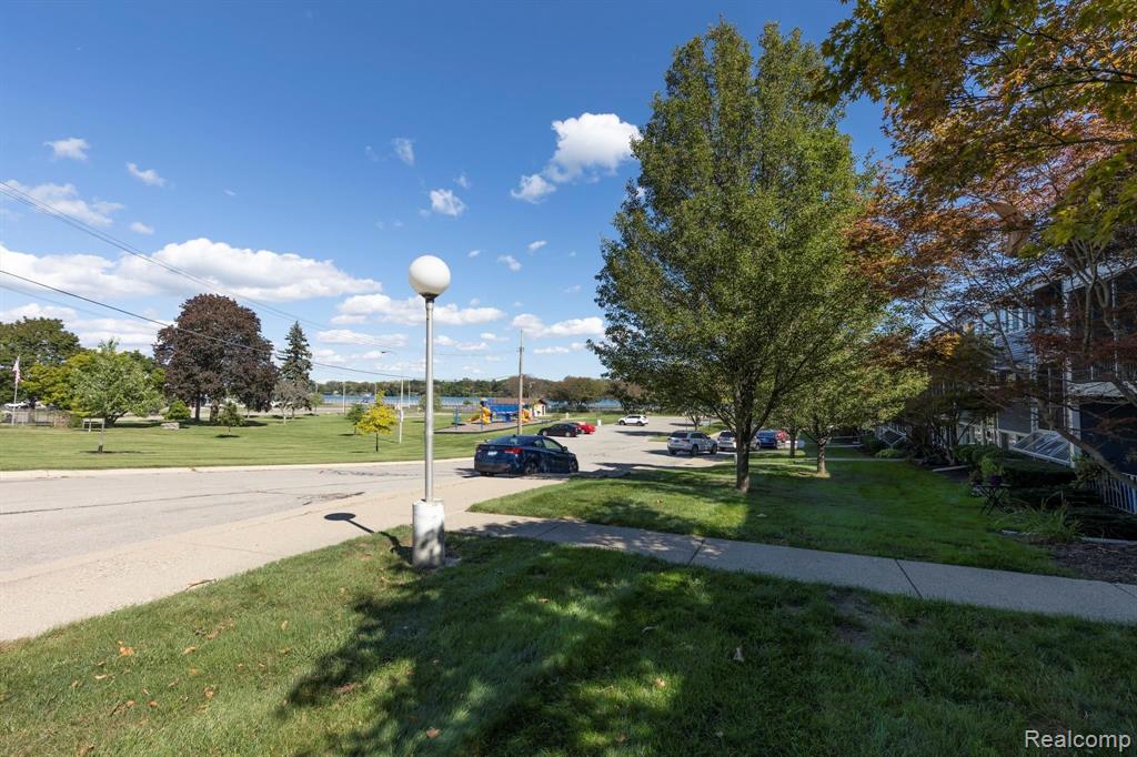 2419 Riverside Drive Trenton, MI 48183 - Photo 12 of 25