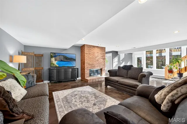 $559,900 | 191 Muirfield Forest Court, St. Charles, MO 63304