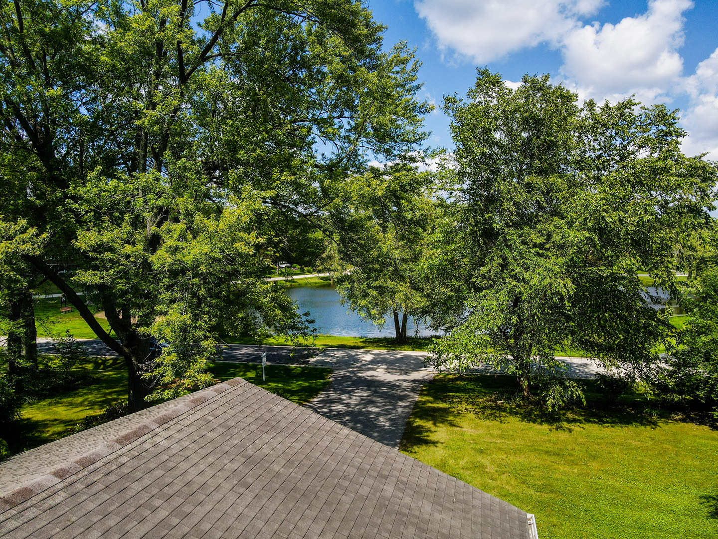 16 Falkirk Road Hawthorn Woods, IL 60047 - Photo 50 of 51 Gallery Image 50