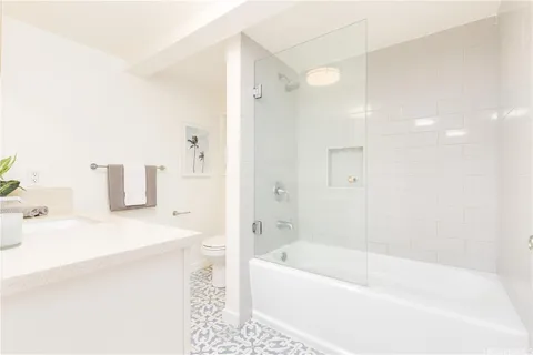 $1,390,000 | 1455 Kalanikai Place, Unit 40, Honolulu, HI 96821