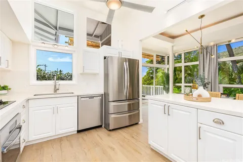 $1,390,000 | 1455 Kalanikai Place, Unit 40, Honolulu, HI 96821