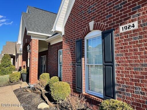 1924 Rivers Landing Drive Prospect, KY 40059 - Photo 3 of 69 Welcome to 1924 Rivers Landing Dr!