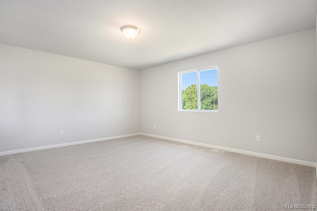 1216 Lockes Street Perry, MI 48872 - Photo 13 of 33
