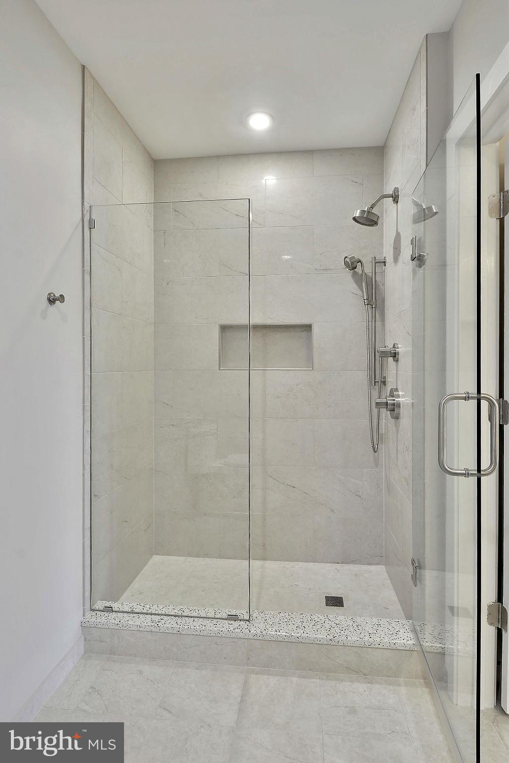 480 South River Landing Road, Unit 480 Edgewater, MD 21037 - Photo 16 of 30 Bath