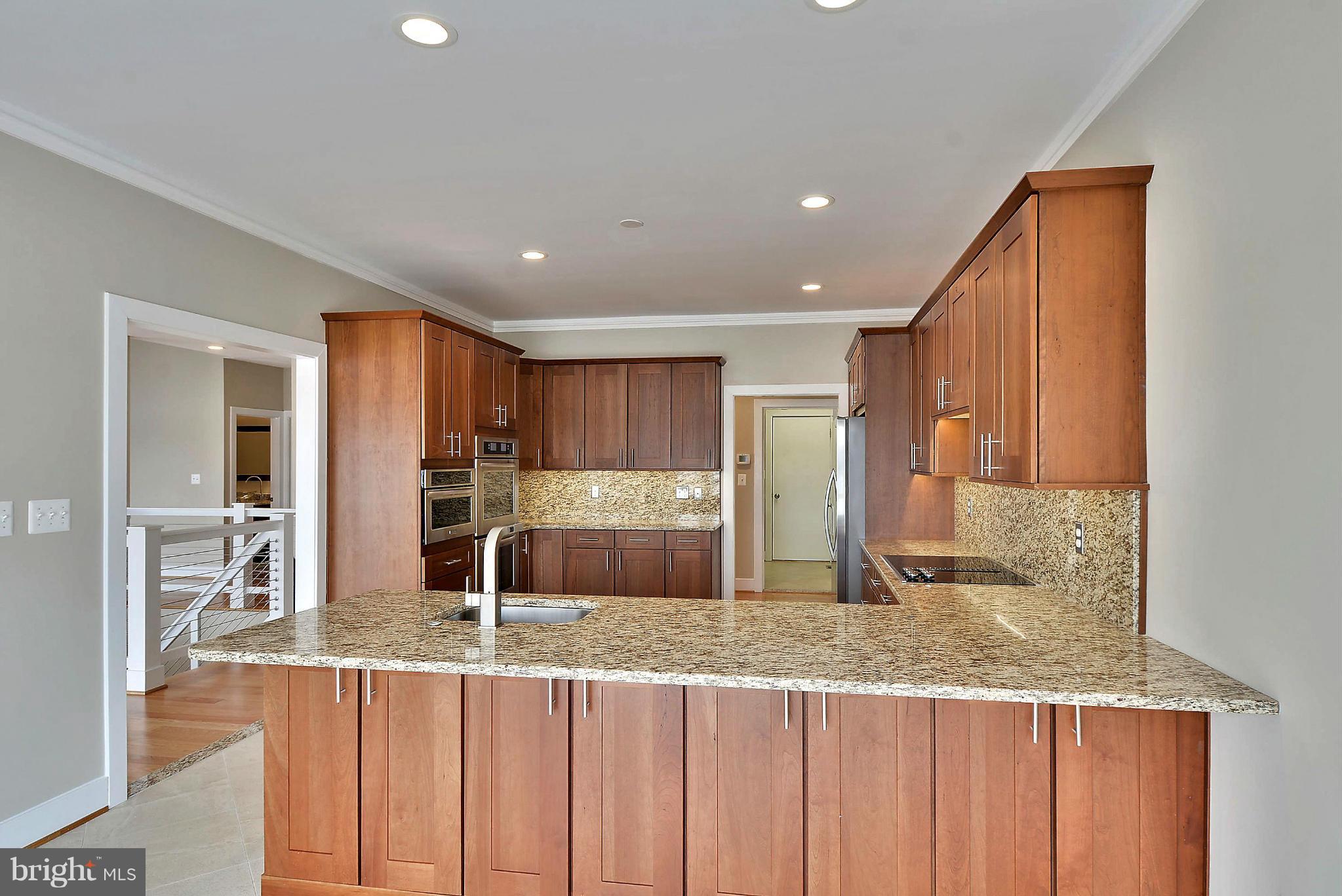 480 South River Landing Road, Unit 480 Edgewater, MD 21037 - Photo 5 of 30 Kitchen