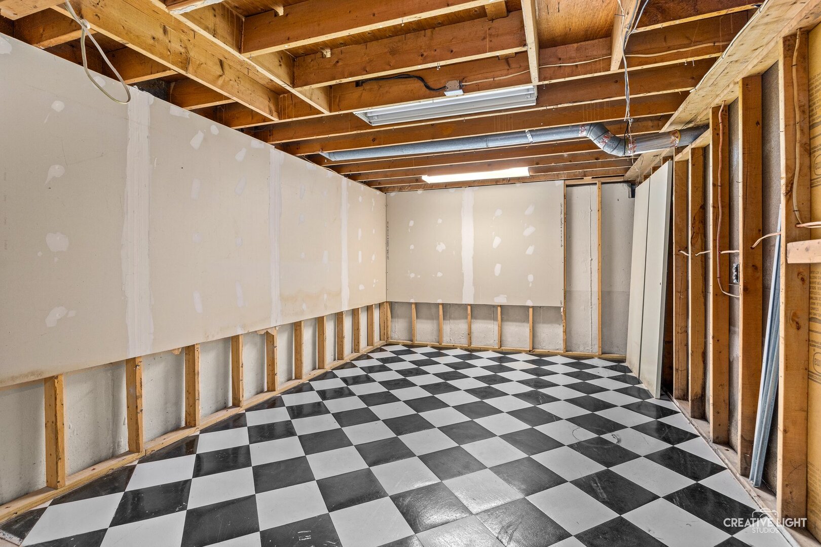 4520 Douglas Road Oswego, IL 60543 - Photo 17 of 26 Gallery Image 17